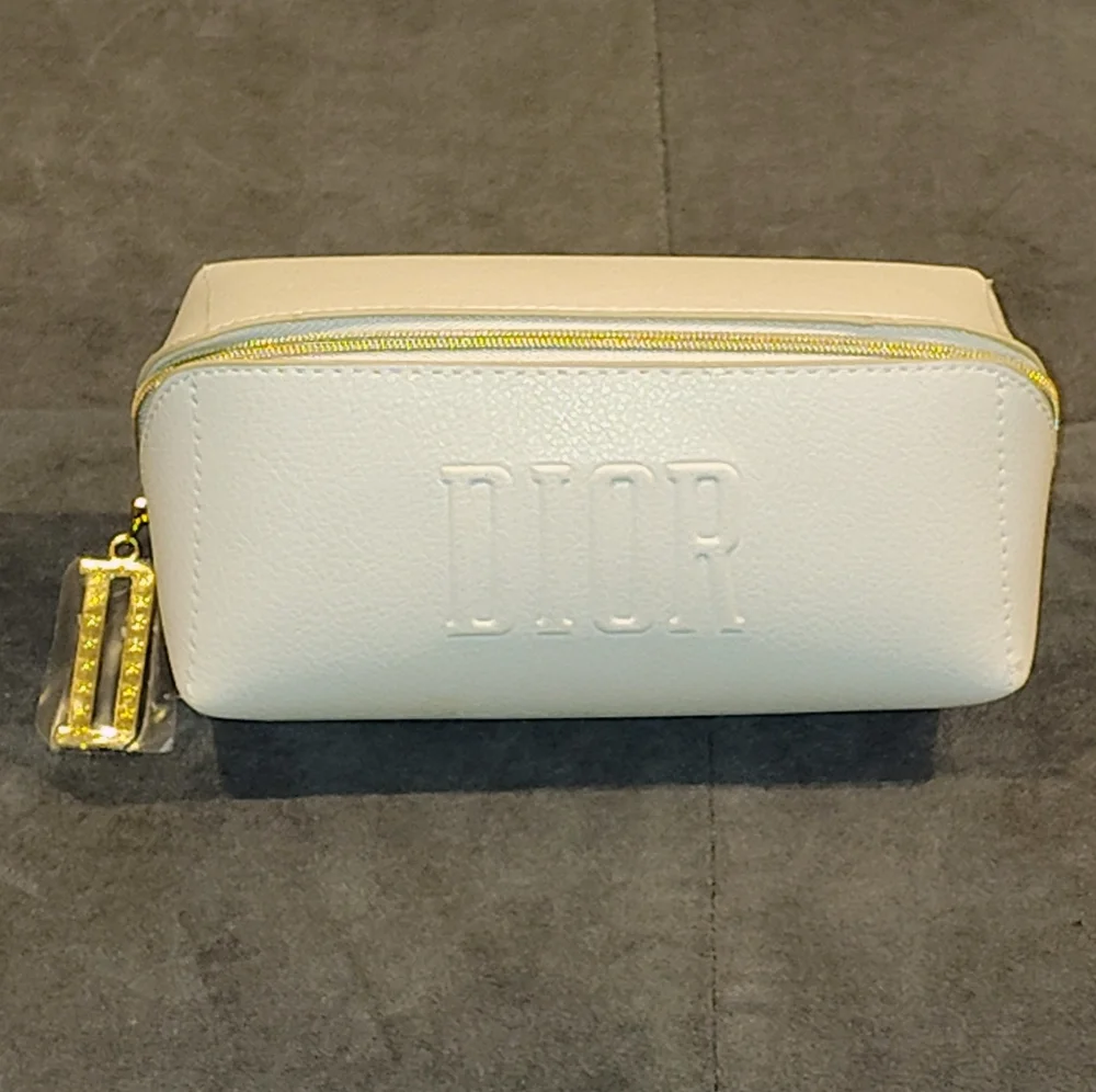 NEW DIOR WHITE LEATHER EMBOSSED SUNGLASSES / COSMETICS ZIPPERED CASE WITH CHARM - Picture 2 of 12